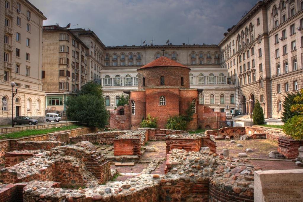 Apartament Spacious Next To South Park просторен до южен парк Location Sofia