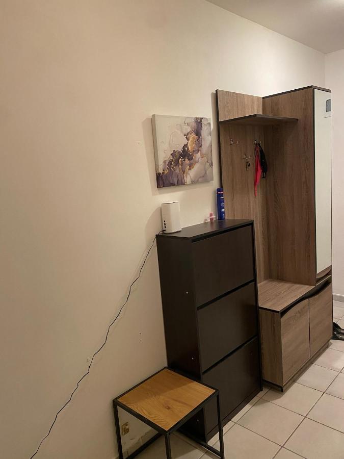 Apartament Spacious Next To South Park просторен до южен парк Location