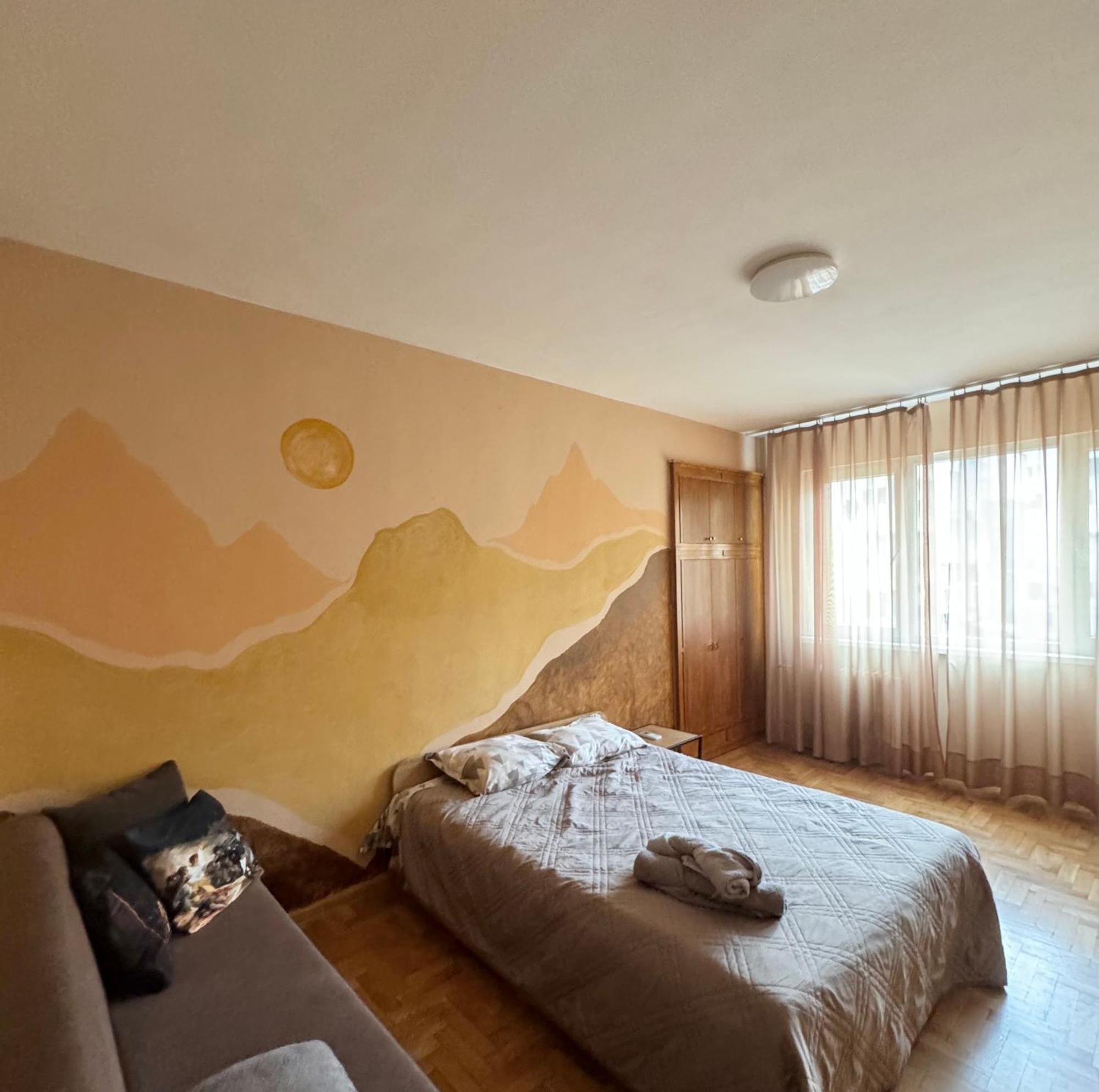 Spacious Next To South Park просторен до южен парк Location Apartament *